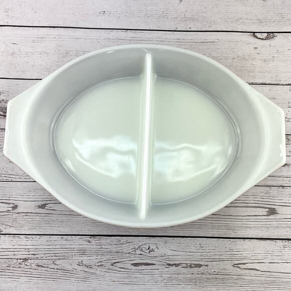 Vintage Pyrex Early American Pattern 1.5 Qt Divided Casserole, Gold Eagle Brown - Picture 4 of 10